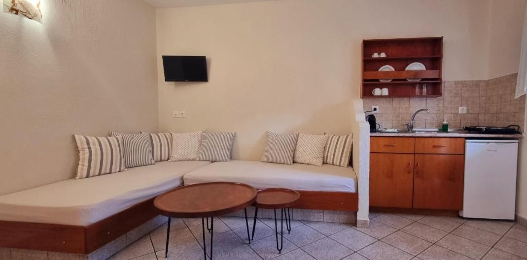 Ammos Kalamitsi Apartment Luaran gambar